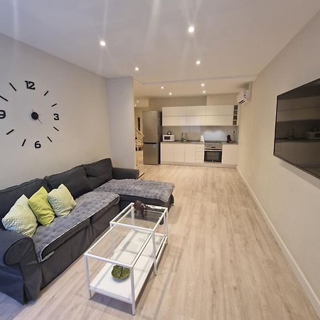 Barcelona Duplex De 3 Habitaciones L'Hospitalet de Llobregat Extérieur photo